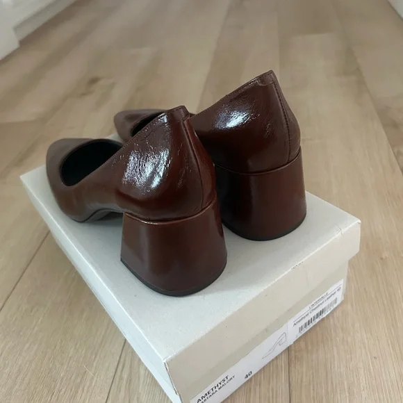 LINTERVALLE - Leather square high heels - Picture 5 of 5